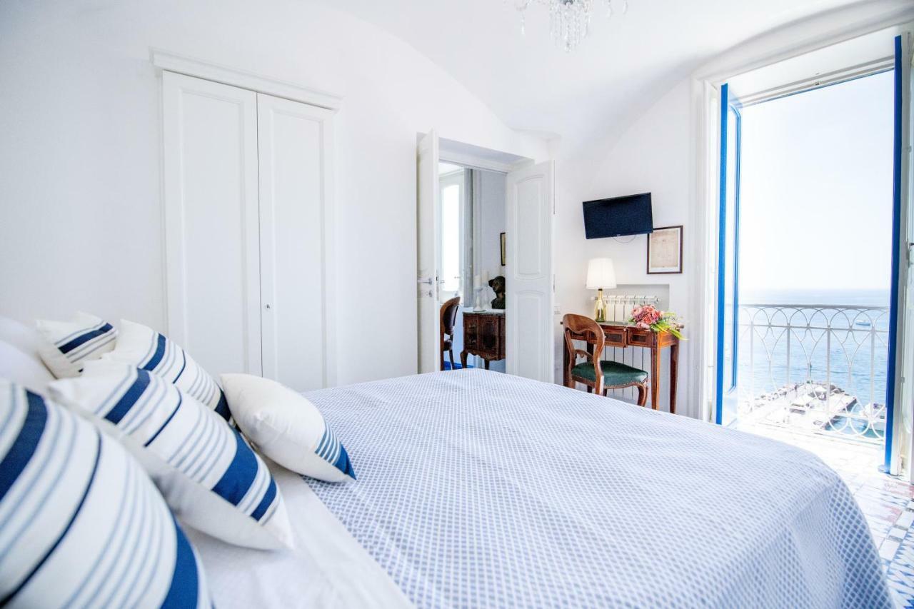 Suite Picasso Amalfi Exterior photo